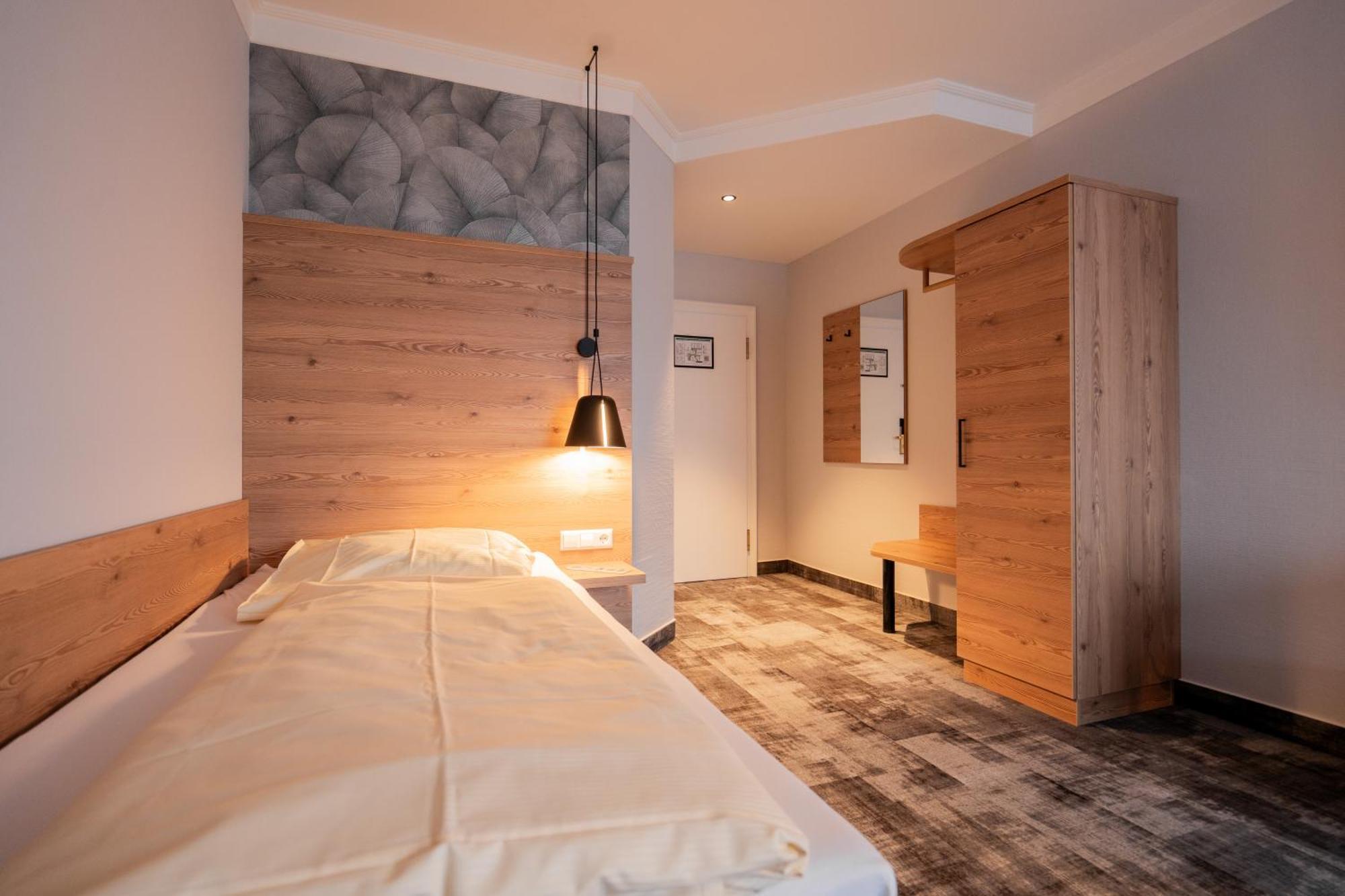 Hotel Adler - Paulas Alb 埃英根 客房 照片